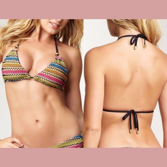 NWT Vitamin‎ A 'Cosmo Deluxe' Crochet Triangle Bikini Top [SZ: XS/4 ] - Picture 1 of 10